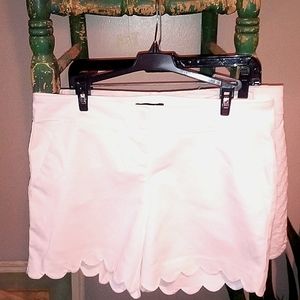 The Limited White Scalloped Shorts SZ 10